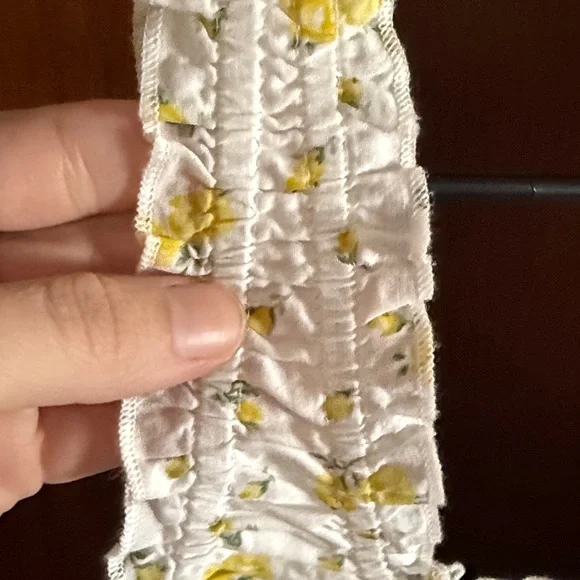 Divided H&M Floral Print Top – Small 🌸✨ NWOT - Picture 4 of 5